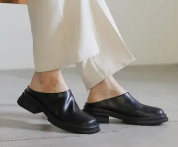 새상품급 인조 가죽 슬라이드 신발