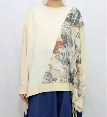이즈스칼라 553207: 나비꽃 콜라주 무늬 이소재 절개 풀오버