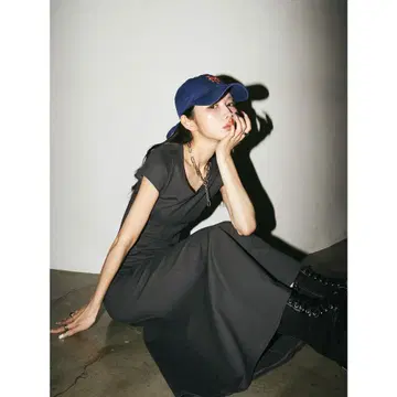 다리치 머메이드 플레어 컷 롱 원피스 FREE