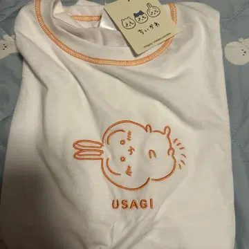 택 포함 새상품 치이카와 (먼작귀) 토끼 T셔츠 M사이즈