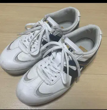 오니츠카타이거 스니커즈