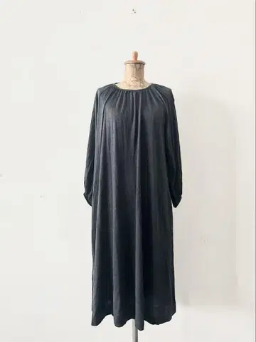 [새상품급] atelier naruse 울 니트 원피스 사이즈 F