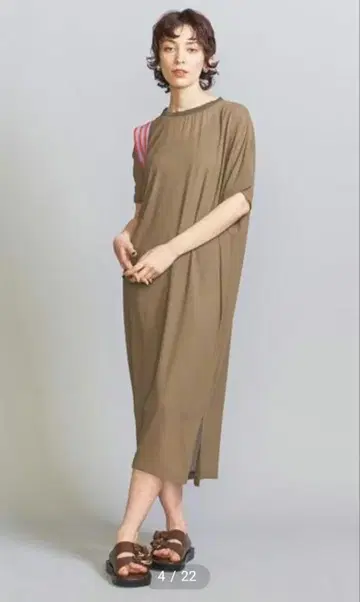 뷰티 앤 유스 쉬폰 레이어드 돌먼 슬리브 원피스