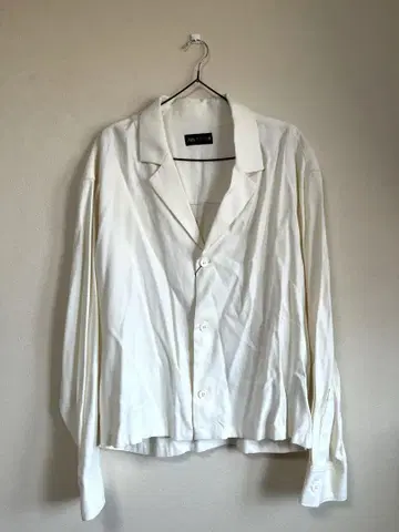 ZARA 루즈 실루엣 셔츠