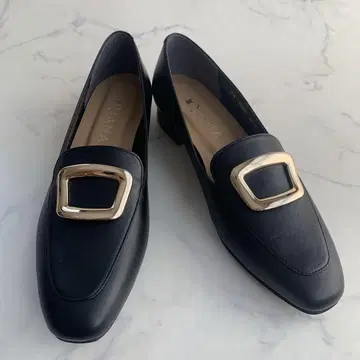 다이애나 버클 부착 로퍼 24cm