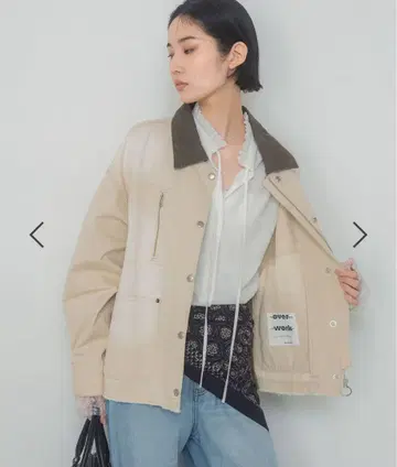 [ 완판 ] 포켓 워크 자켓 지나시스 화이트 계열 자켓