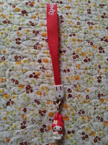 마이멜로디 90년대 마스코트 스트랩 스마트폰 레트로