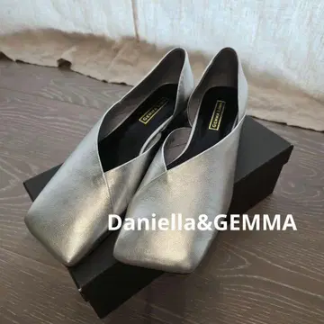 Daniella&GEMMA 사이드컷 와이드 스퀘어 플랫슈즈 38