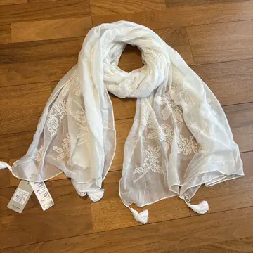 토미 바하마 대형 스톨 화이트 자수 스카프