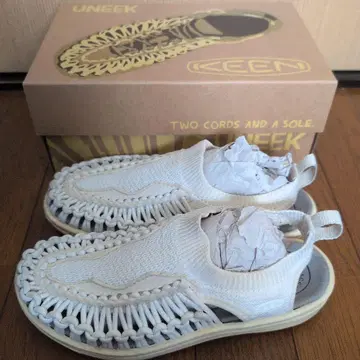 KEEN/킨 UNEEK EVO WHITE WOMEN 23.5cm