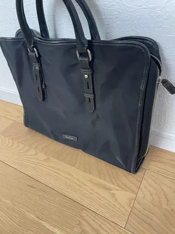 Paul Smith 블랙 가죽 비즈니스 백
