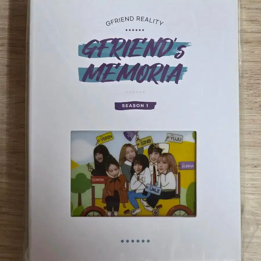 GFRIEND | 여자친구 Gfriend Memoria Book Lamp #여자친구,#여자