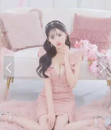 Jewels 핑크 프릴 타이트 드레스 S 사이즈