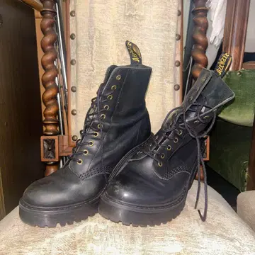 [ 닥터마틴 ] 힐 부츠 23~23.5cm