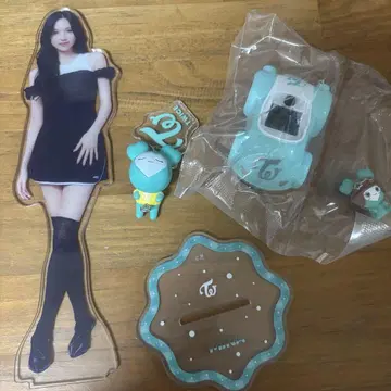 TWICE 미나 훼미리마트 콜라보 제일복권 아크릴 스탠드 가챠가챠 세트