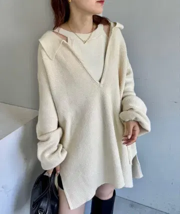 mystic 카라 부착 BIG 니트 아이보리