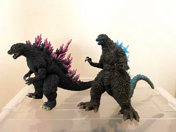 고질라 피규어