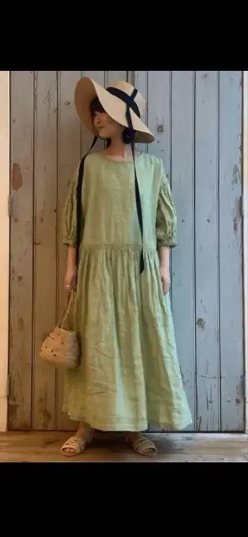 네스트로브 원피스