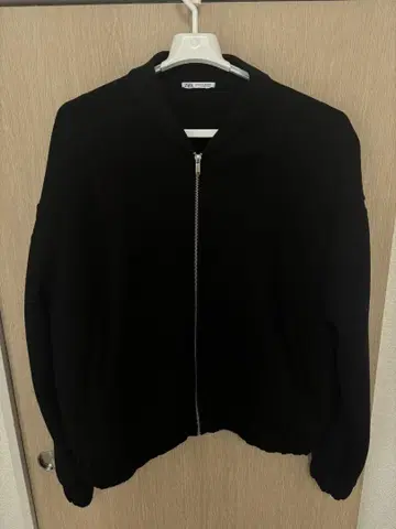 ZARA 블랙 크레이프 셔츠 자켓