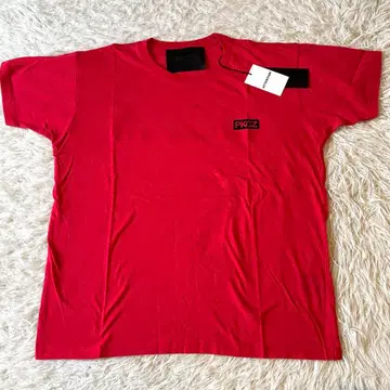 새상품 PKCZ 디자인T셔츠 정가 7800엔+세금