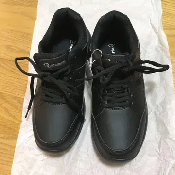 Runtashia 란타시아 경량 스니커즈