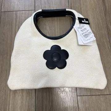 [미사용 새상품] MARY QUANT 니트 데이지 패치 토트