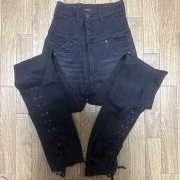 EMODA 밑단 레이스업 페기스