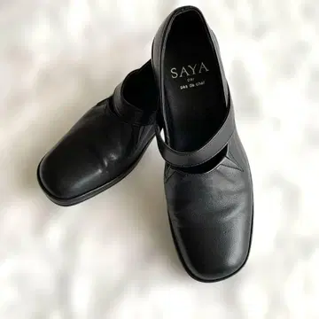 새상품급 SAYA 여성 신발