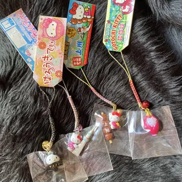 지역 한정 키티 묶음 판매