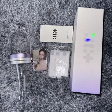 ILLIT 응원봉 상자 트레이딩 카드 부속품 포함