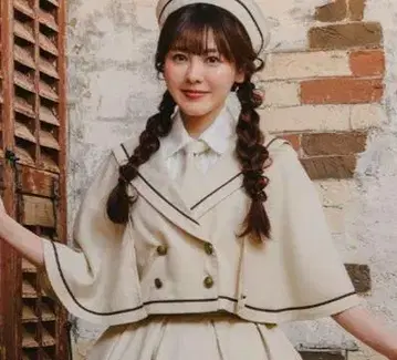 시마무라 쿠루미 마린 아카데미아 케이프 베이지 4L
