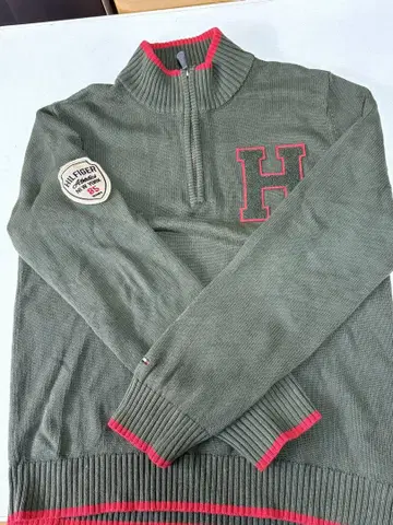 TOMMY HILFIGER 하프 지퍼 스웨터 H 로고