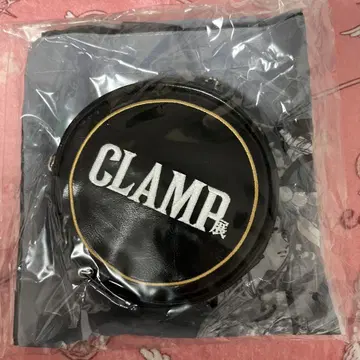 CLAMP전 파우치 포함 키 비주얼 에코백