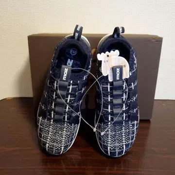 [ 새상품 ] 모즈 북유럽 스니커즈 네이비 외반모지 23.5cm