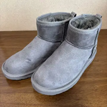 새상품급 VANS 어그 부츠 그레이 23cm