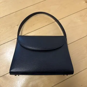 수험용 도쿄 소와르 심플한 블랙 핸드백