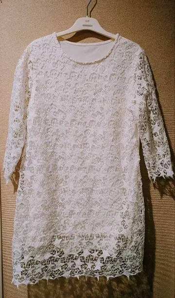 화이트 레이스 오부소매 튜닉