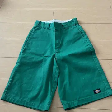Dickies 하프 팬츠 그린