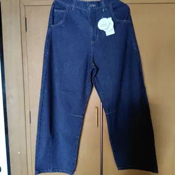 커브 실루엣 데님 팬츠