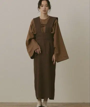 moi tytto 라인 디자인 오버롤 스커트