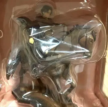 진격의 거인 제일복권 라스트 원상 리바이 피규어