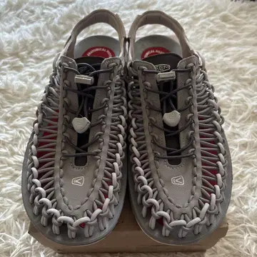 KEEN (킨) UNEEK 유니크 샌들 1018681 28cm