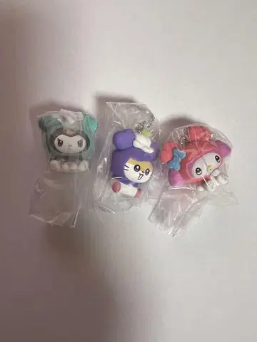 TWICE 러블리 산리오 캐릭터 마스코트 참 3종 세트