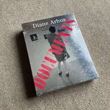 Diane Arbus: Documents
