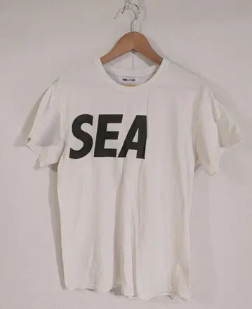 WIND AND SEA 티셔츠