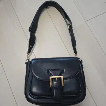 [ 새상품급 ] MOUSSY 가죽 숄더백 블랙