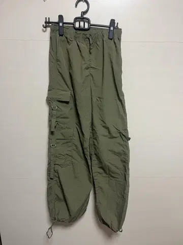 카키 카고 팬츠