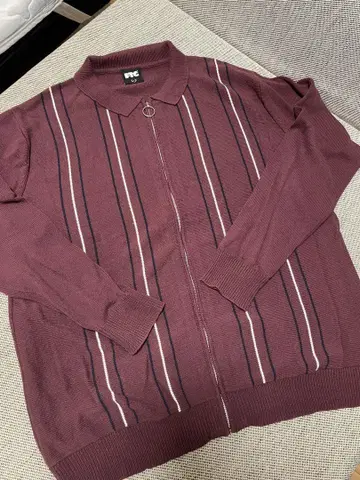 FTC PIN STRIPE ZIP UP SWEATER L 사이즈