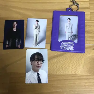 2PM 찬성 포토 카드 세트와 키링