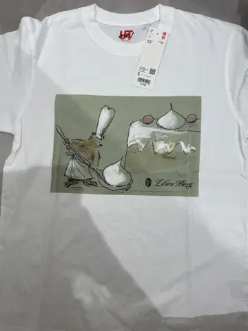 유니클로 리리엔벨그 콜라보 T셔츠 새상품 미사용 S사이즈 2장